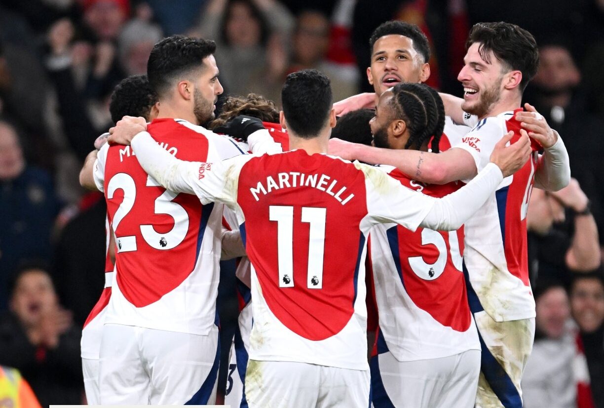 Premier League Shock: Arsenal Hammer Man City 5-1 to Stay in Title Hunt