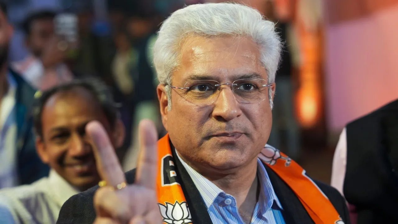 BJP’s Kailash Gahlot Withdraws Plea from HC Against Centre’s Clearance for Foreign Visits