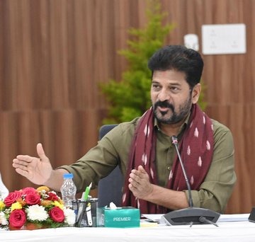 Revanth Reddy Defends Backward Class Survey, Urges Associations to Counter ‘Defamation Conspiracy’