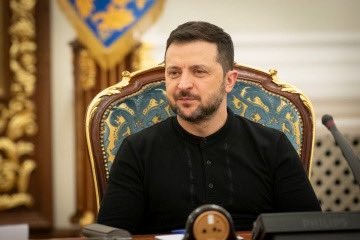 Zelenskyy Announces Economic Deal with U.S., But Security Guarantees Remain Uncertain