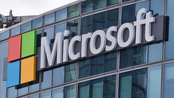 Is Microsoft Outlook Down? Microsoft Investigating Issue After Thousands Report Outage