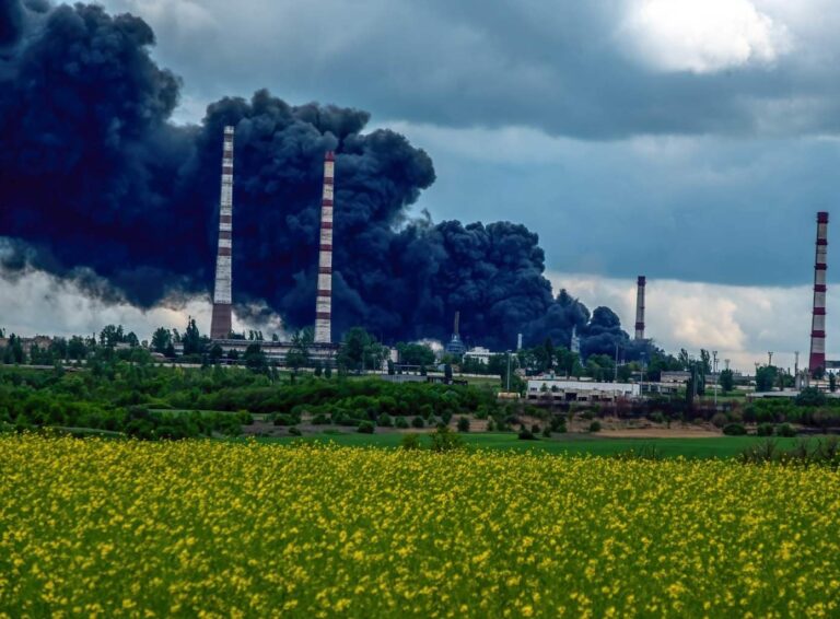 Oil Prices Surge as Ukrainian Drone Strikes Target Russian Refineries Amid Supply Concerns