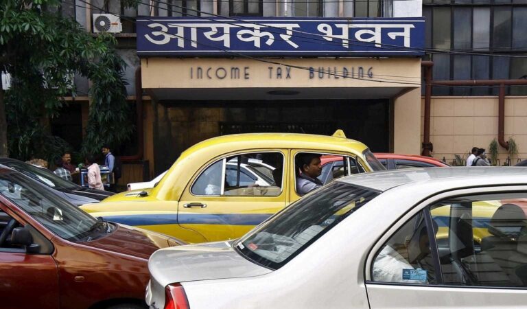 Tax Dept Confirms No Extension as Midnight Deadline Looms: Millions Rush to File ITR Amid Misinformation Frenzy