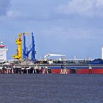Global Oil Prices Hold Steady as Russian Supply Risks Loom Amid Oversupply Concerns